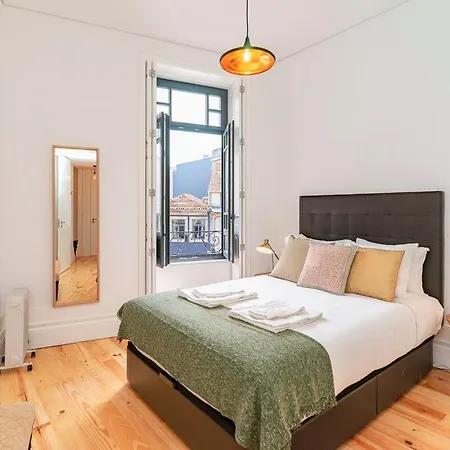 Gorgeous And Flat W. View To Charmy Square Appartement