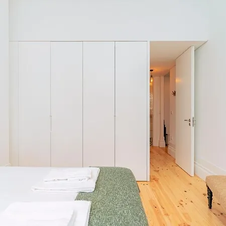 Appartement Gorgeous And Flat W. View To Charmy Square *