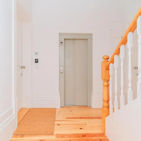 Appartement Gorgeous And Flat W. View To Charmy Square *