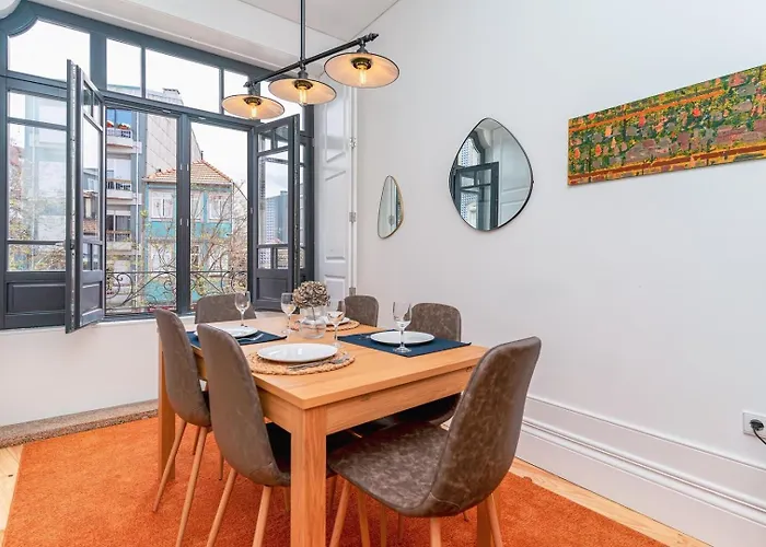 Apartament Gorgeous And Flat W. View To Charmy Square