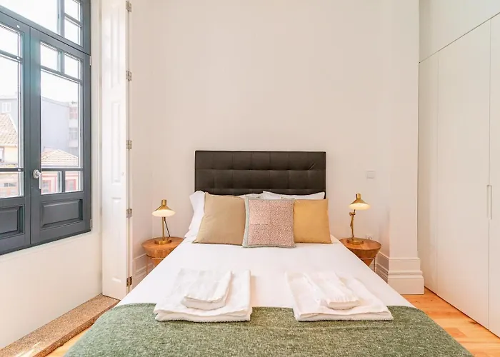 Gorgeous And Flat W. View To Charmy Square Apartament *