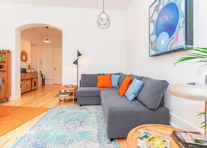 Gorgeous And Flat W. View To Charmy Square Apartament Porto